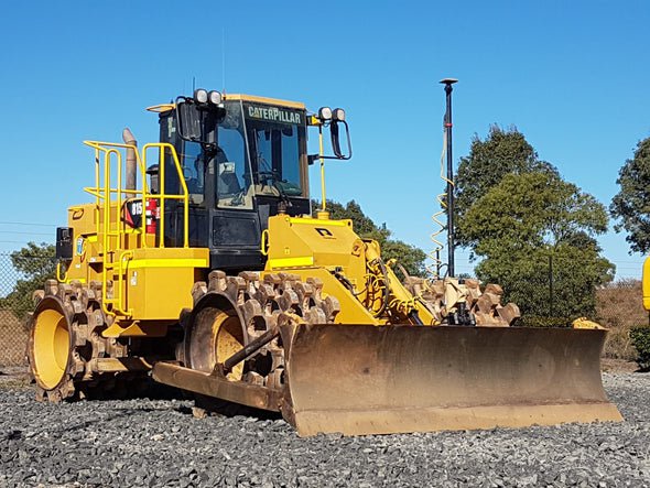 CATERPILLAR 815F II SOIL COMPACTOR SERVICE REPAIR MANUAL BYN