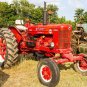 Case IH McCormick Farmall B-450 Diesel Tractor Operator’s Manual 1026289R1