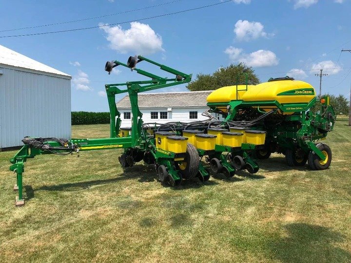 John Deere 1770NT 12-Row Planter Frame Operation, Maintenance ...