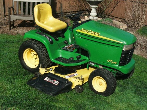 John Deere GT225, GT235, GT245 L&G Lawn and Garden Tractor Manual TM1756