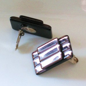 flashy champagne lucite mirror earrings - vintage jewelry