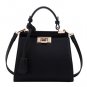 Large capacity simple shoulder bag