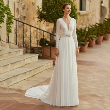 Chic Ivory Princess Lace And Chiffon Boho Wedding Dresses Sexy V-Neck Long Sleeves Bride Gowns