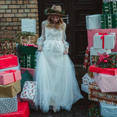 Criss Cross Backless Long Latern Sleeves Wedding Dress