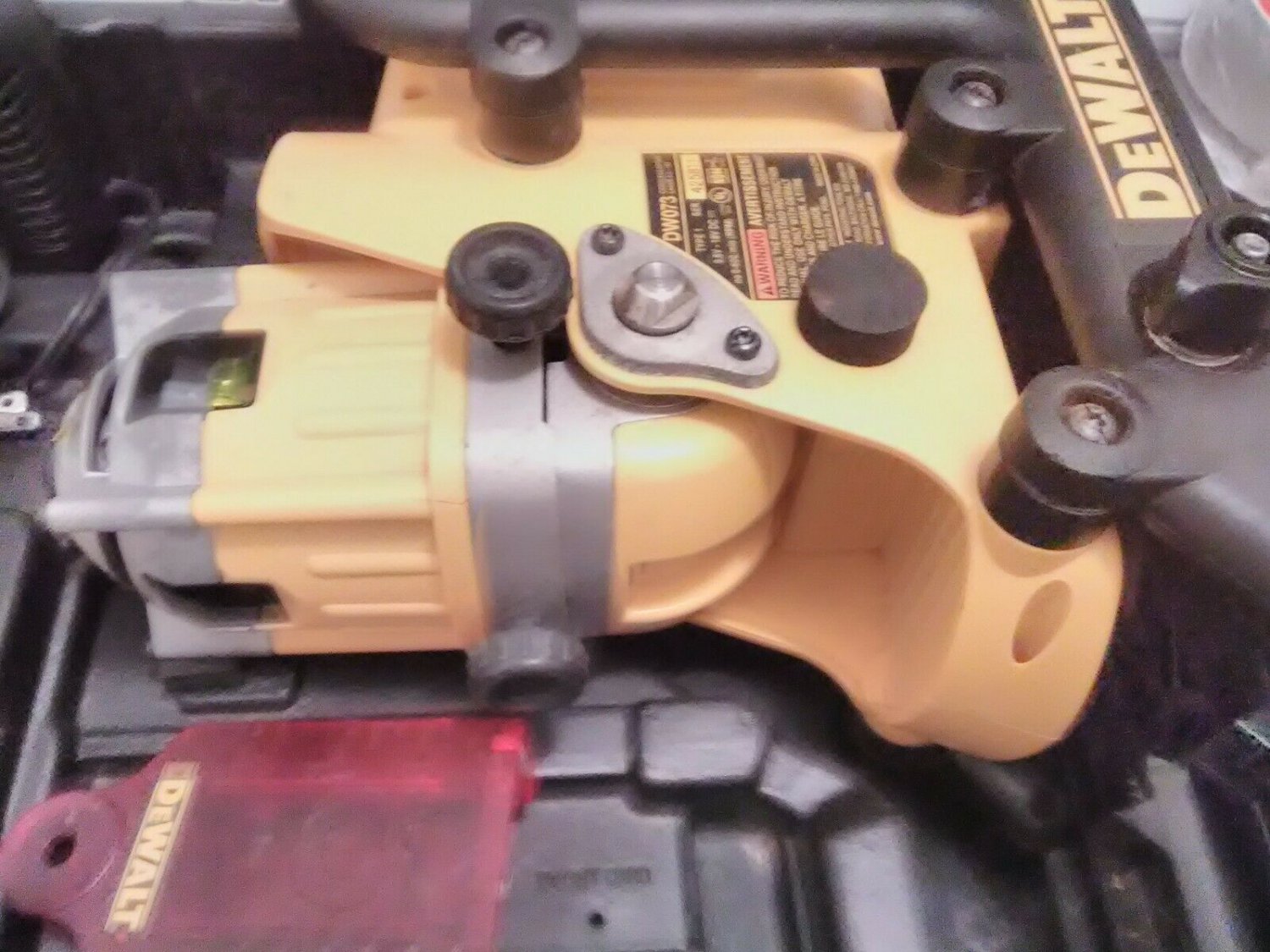 Dewalt DW073 18V Cordless Laser Level w/ Hard Case & Accessories