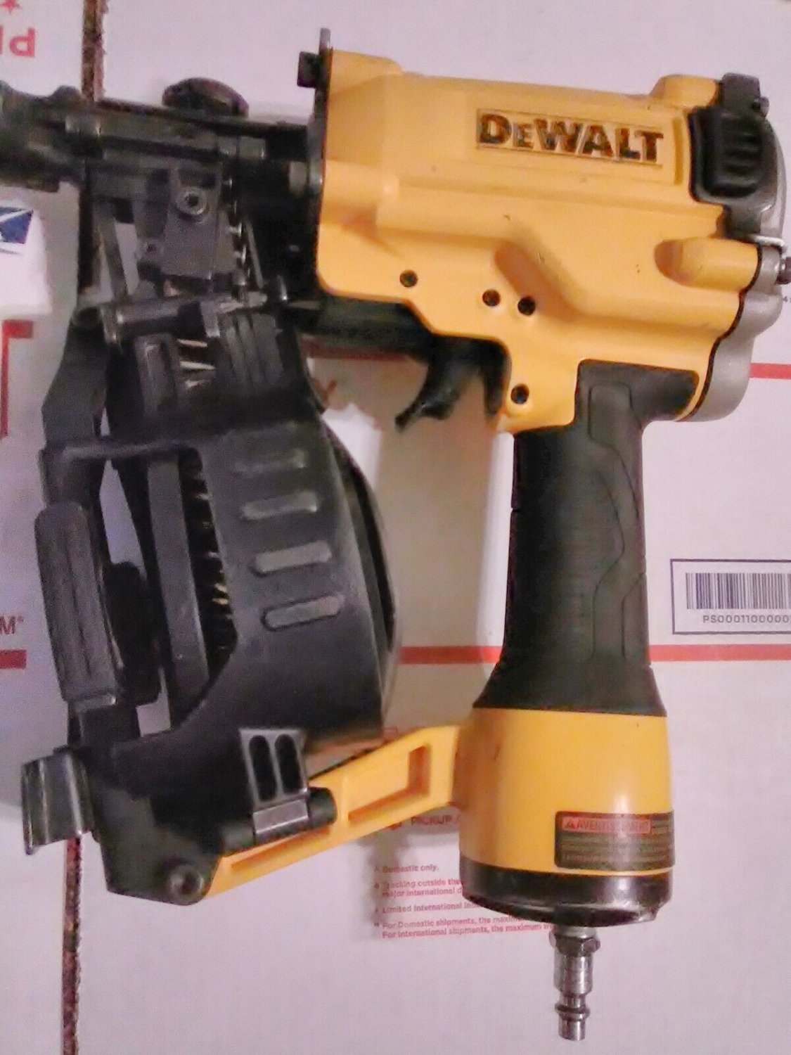 DeWALT DW45RN 15-Deg Coil Roofing / Fencing Nailer With 1/4 NPT Fitting