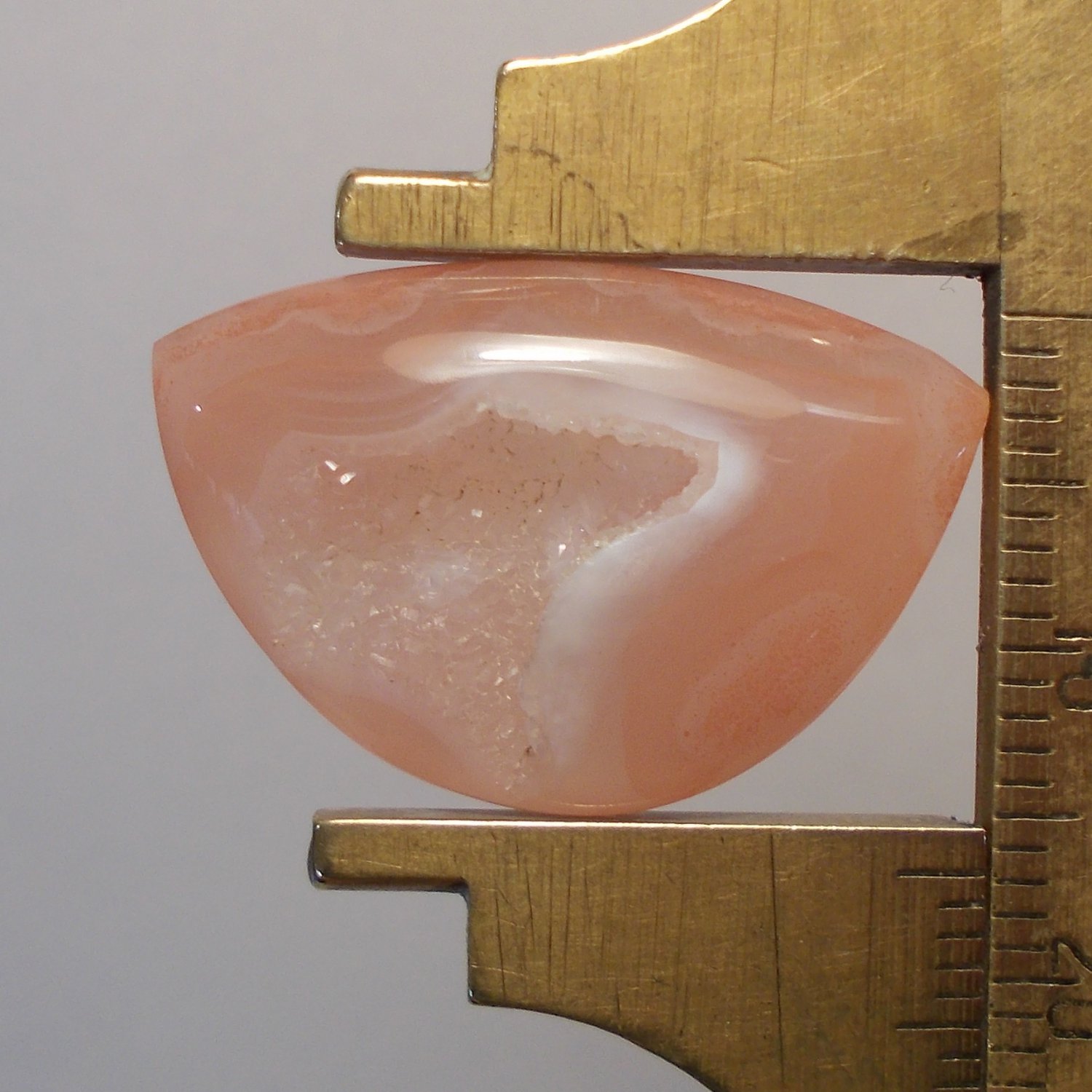 Druzy pink agate cabochon, 25X17mm tongue
