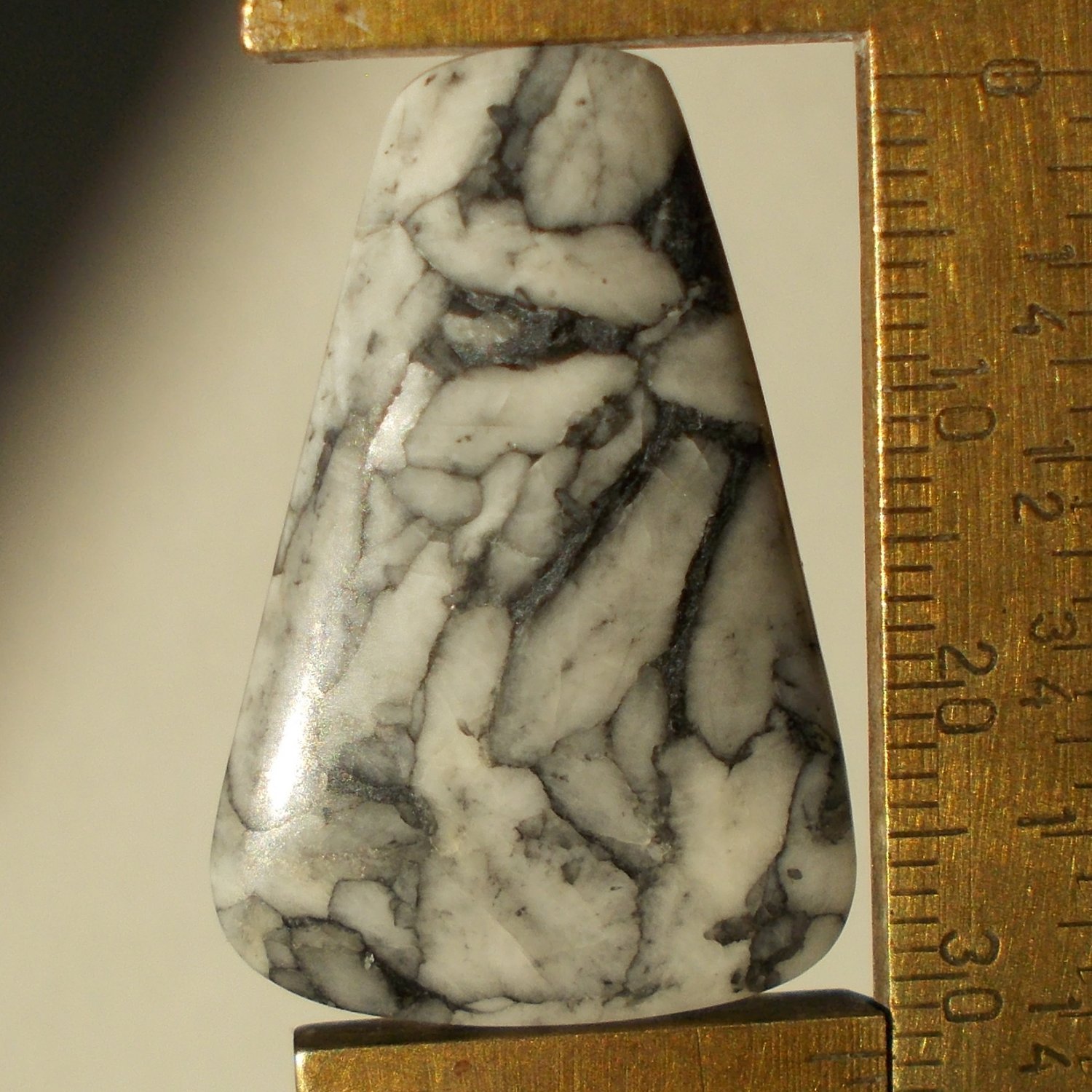 pinolith cabochon, 32.4X21.8mm keystone drop