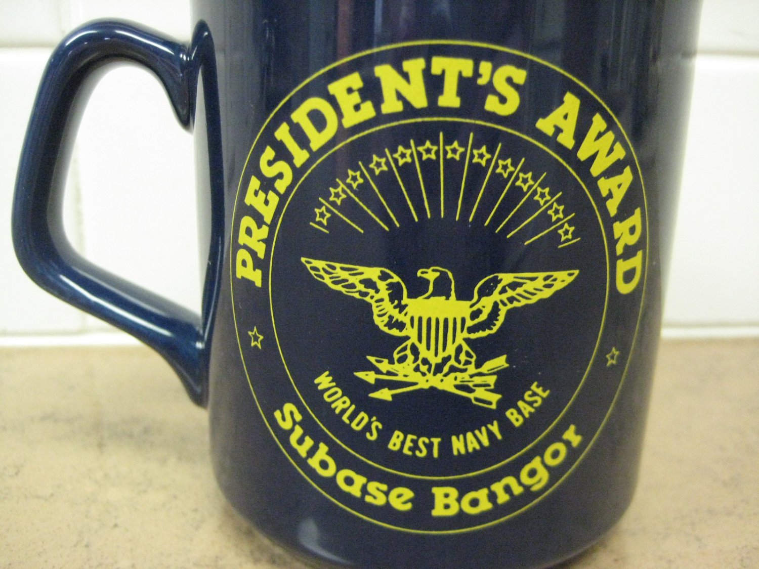 Rare President's Award Navy USN Bangor Subase Submarine Base Mug