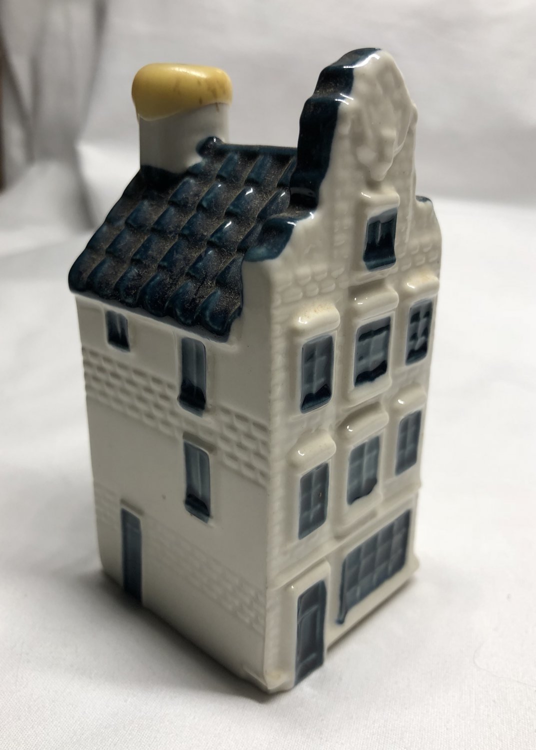 KLM Airlines Delft Bols House Decanter 72 Sealed