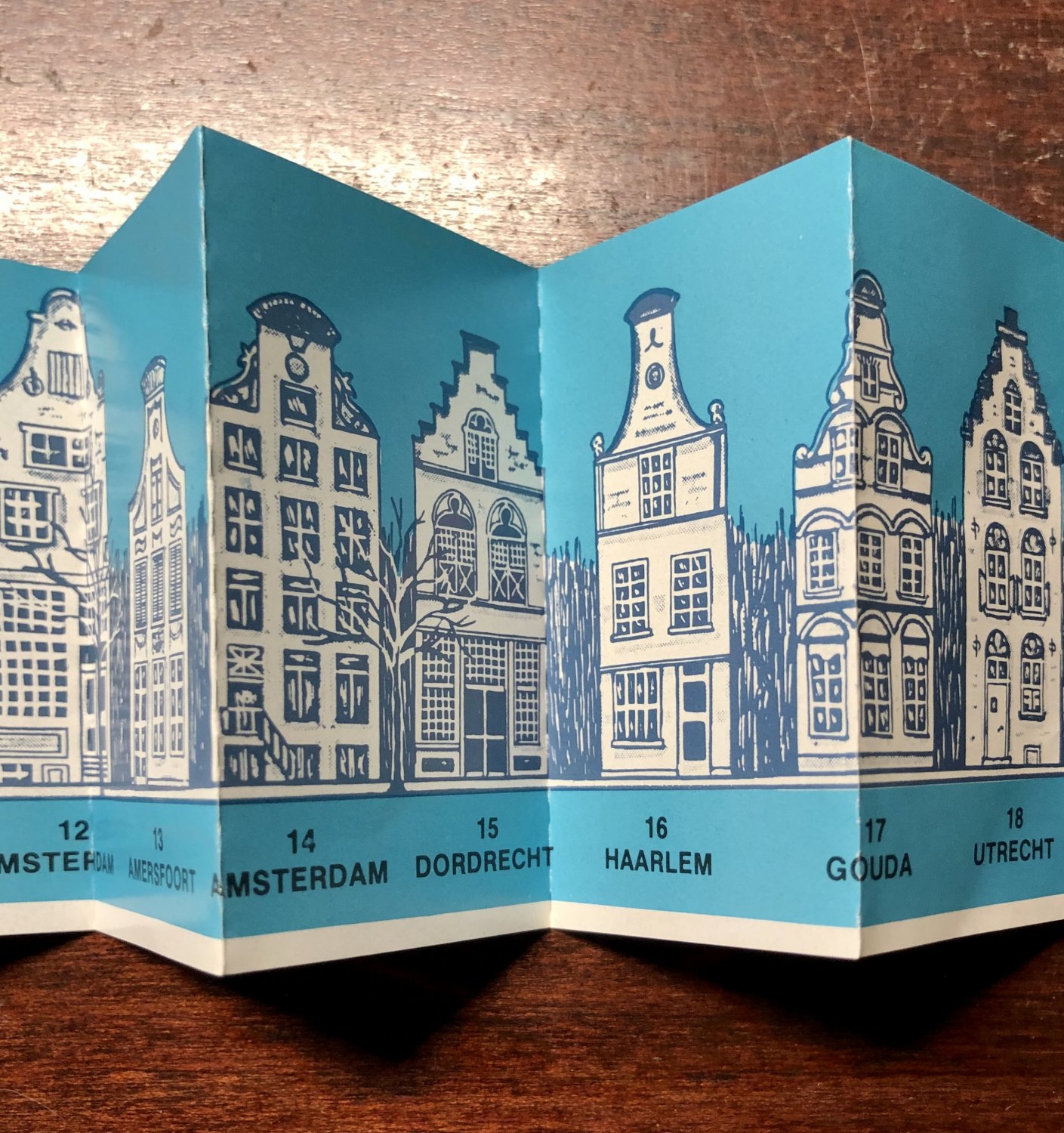 Rare KLM Old Dutch Delft House Collection Booklet 36
