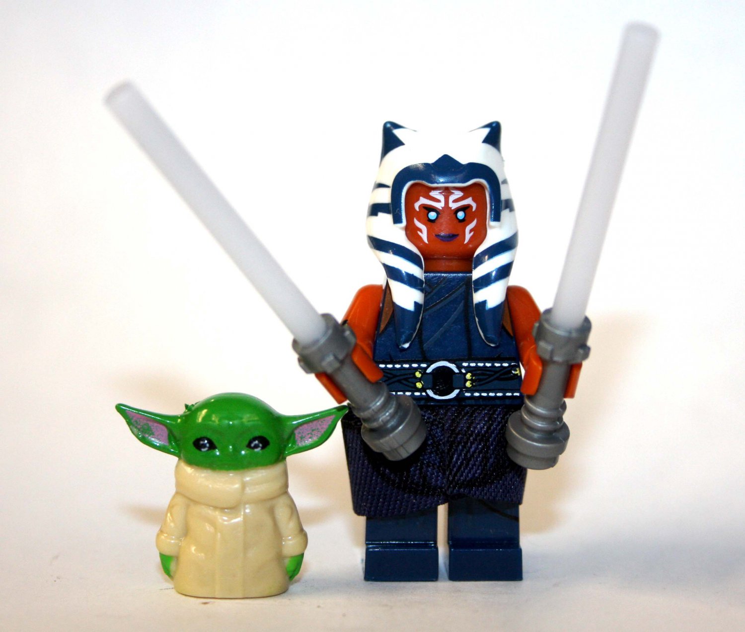 Ahsoka Tano with Baby Yoda Clone Wars Star Wars Custom Minifigure Toys