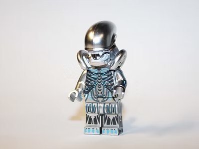 Alien Xenomorph Silver and Blue Horror Movie Monster Minifigure US Seller