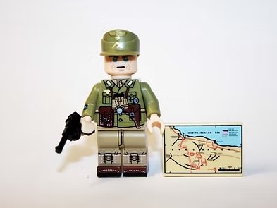 German Afrika Korps Officer with Map WW2 Army Minifigure US Seller