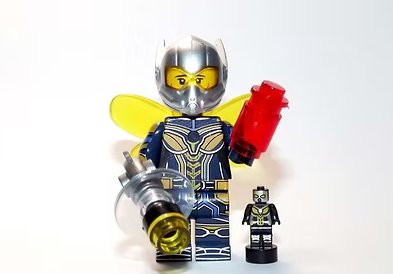 Wasp with micro figure Quantumania Ant-Man movie Minifigure US Seller