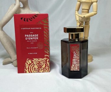 Passage d'Enfer Eau de Toilette  100ml - 3.4 fl.oz. Spray