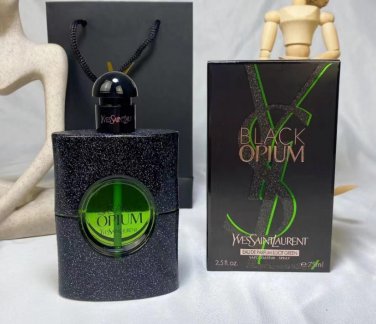 Yves Saint Laurent Black Opium Illicit Green 75 ml - 2.5 fl.oz Spray