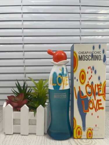Moschino Cheap and Chic I Love Love 100ml - 3.4 fl.oz Spray