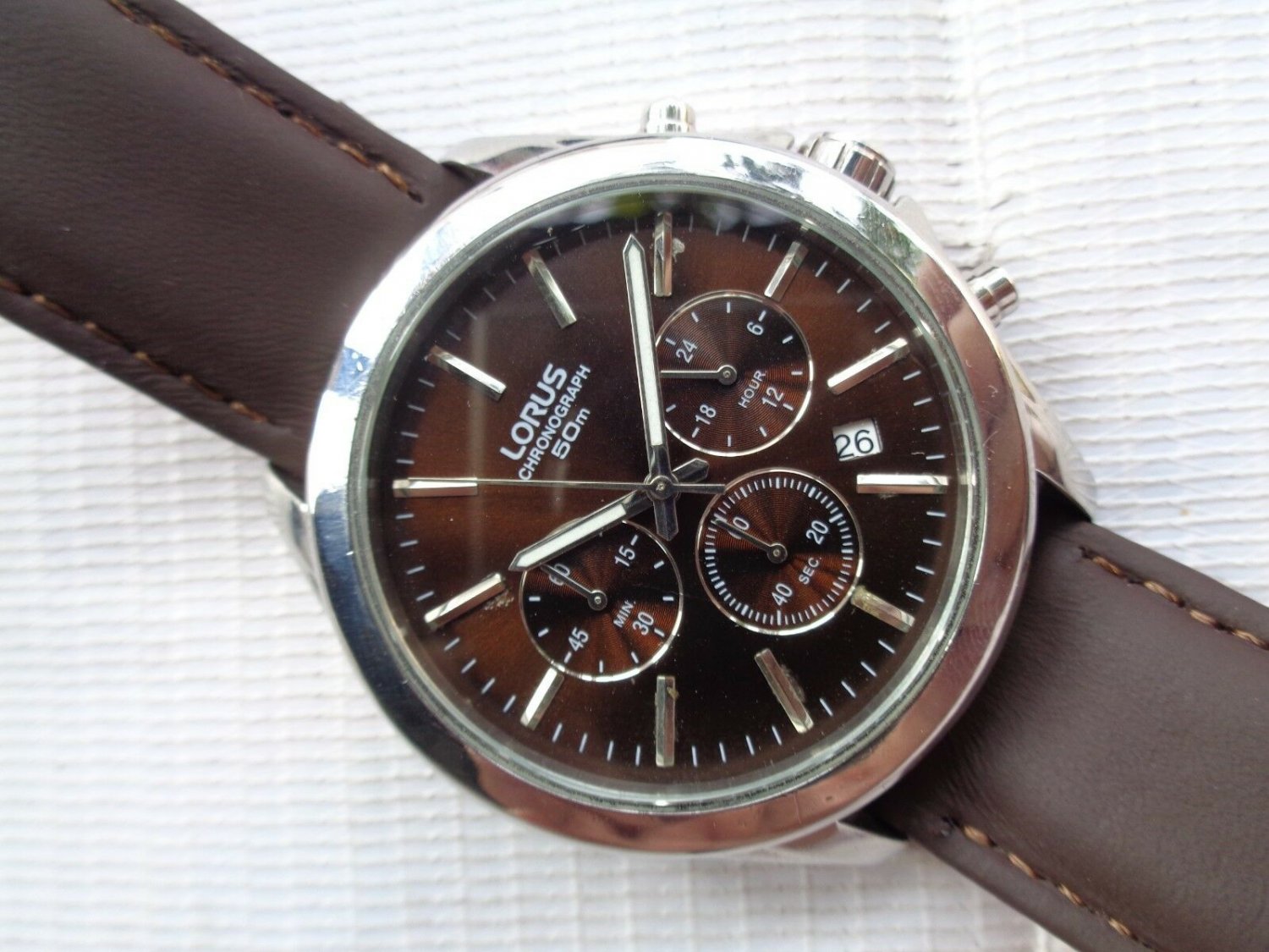 lorus (chronograph quartz)