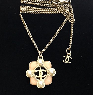 CHANEL Chain Necklace 2016 Summer Small Pink Gripoix Pearl Pendant Hallmark
