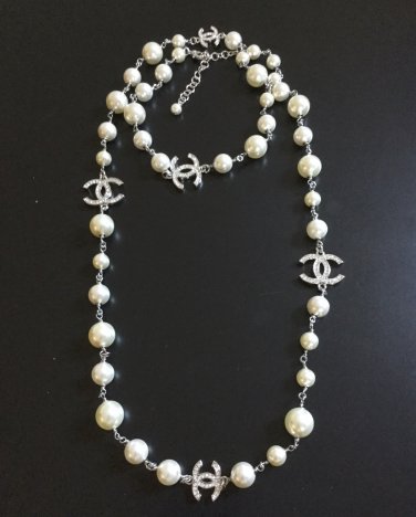 CHANEL Classic 5 CC Double Sided Crystal PEARL Necklace Silver Metal Chain