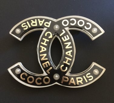 COCO CHANEL PARIS CC Fashion Brooch Pin ACRYLIC BLACK White Gold NIB