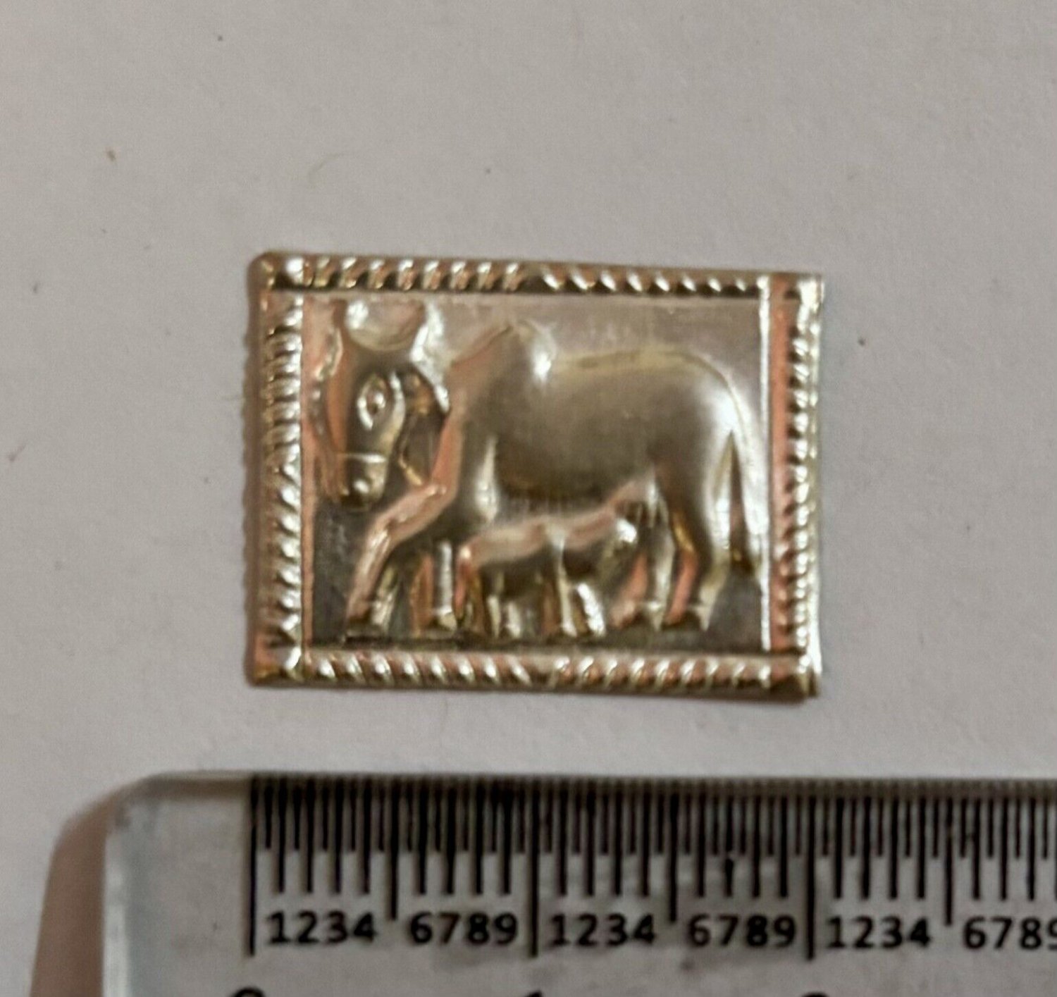 999 Silver Sheet Hindu Religious Cow Figure, Sacred Kamdhenu Cow Feeding Calf