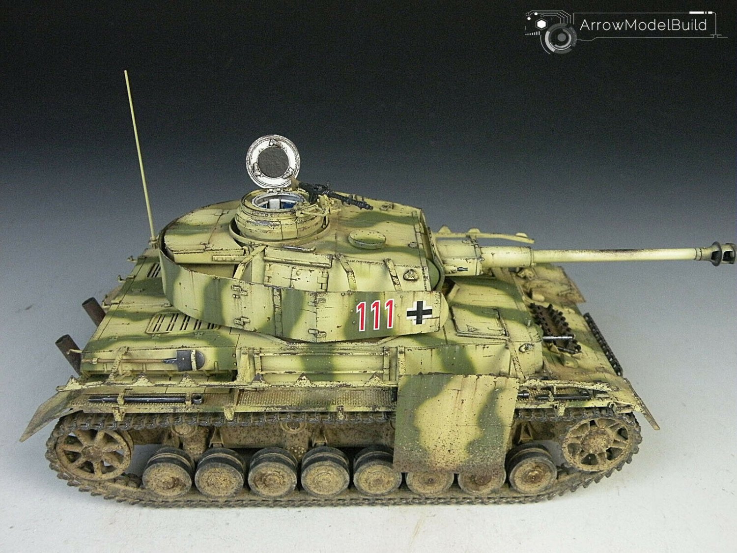 ArrowModelBuild Panzer IV Tank Ausf. J Built & Painted 1/35 Model Kit