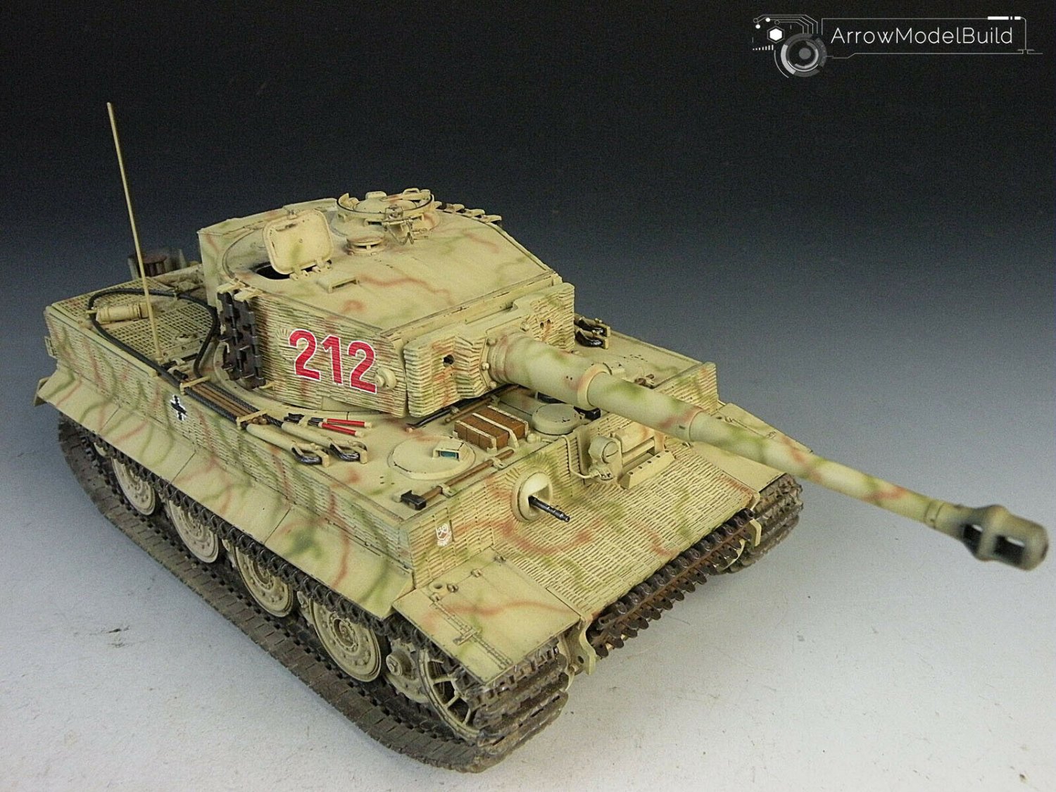 ArrowModelBuild Tiger I Tank Number 212 Built & Painted 1/35 Model Kit