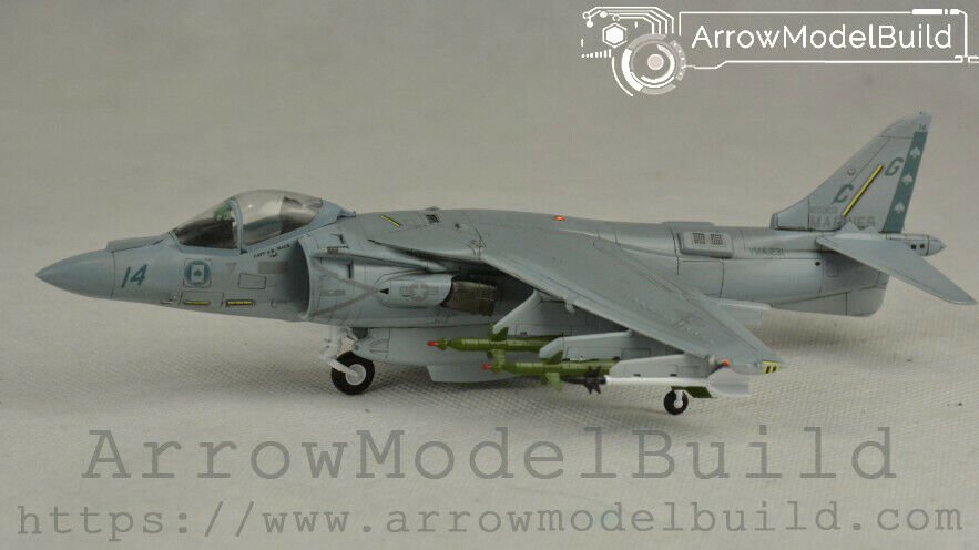 ArrowModelBuild Harrier AV-8B Attack Aircraft Built & Painted 1/72 Model Kit