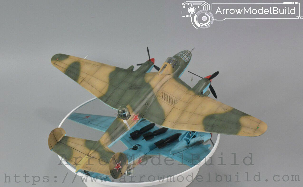 ArrowModelBuild Former Soviet Union Leaf 2 Bomber Built & Painted 1/72 Model Kit