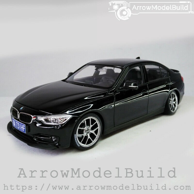 ArrowModelBuild BMW 330i BBS (Black) Low Profile Built & Painted 1/24 Model Kit