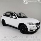 ArrowModelBuild BMW X5 (Ore White) Black Wheel Built & Painted 1/24 Model Kit