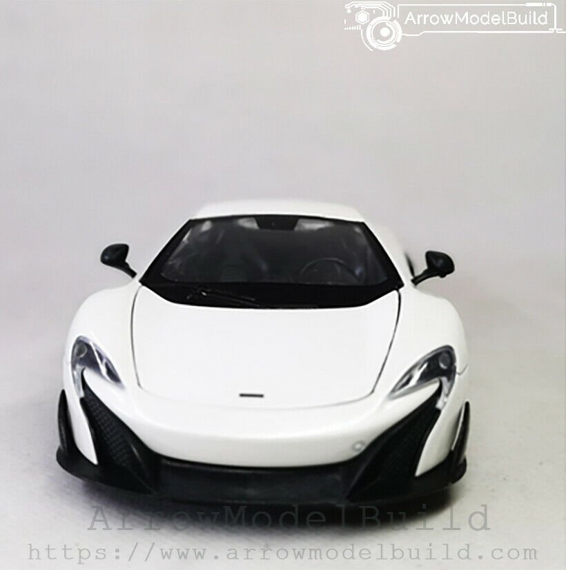 ArrowModelBuild McLaren 675LT Custom Color (White) 1/24 Model Kit