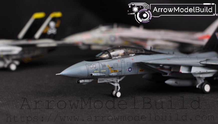 ArrowModelBuild F-14 vf-31 Bombcat Final Cruise Built & Painted 1/72 Model Kit