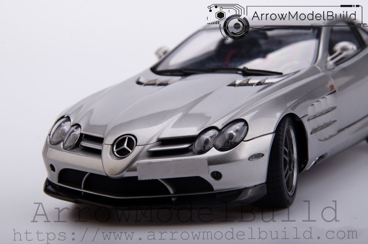 ArrowModelBuild Tamiya Mercedes-Benz McLaren Built & Painted 1/24 Model Kit