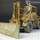 ArrowModelBuild Sanhua Bulldozer Built & Painted 1/35 Model Kit