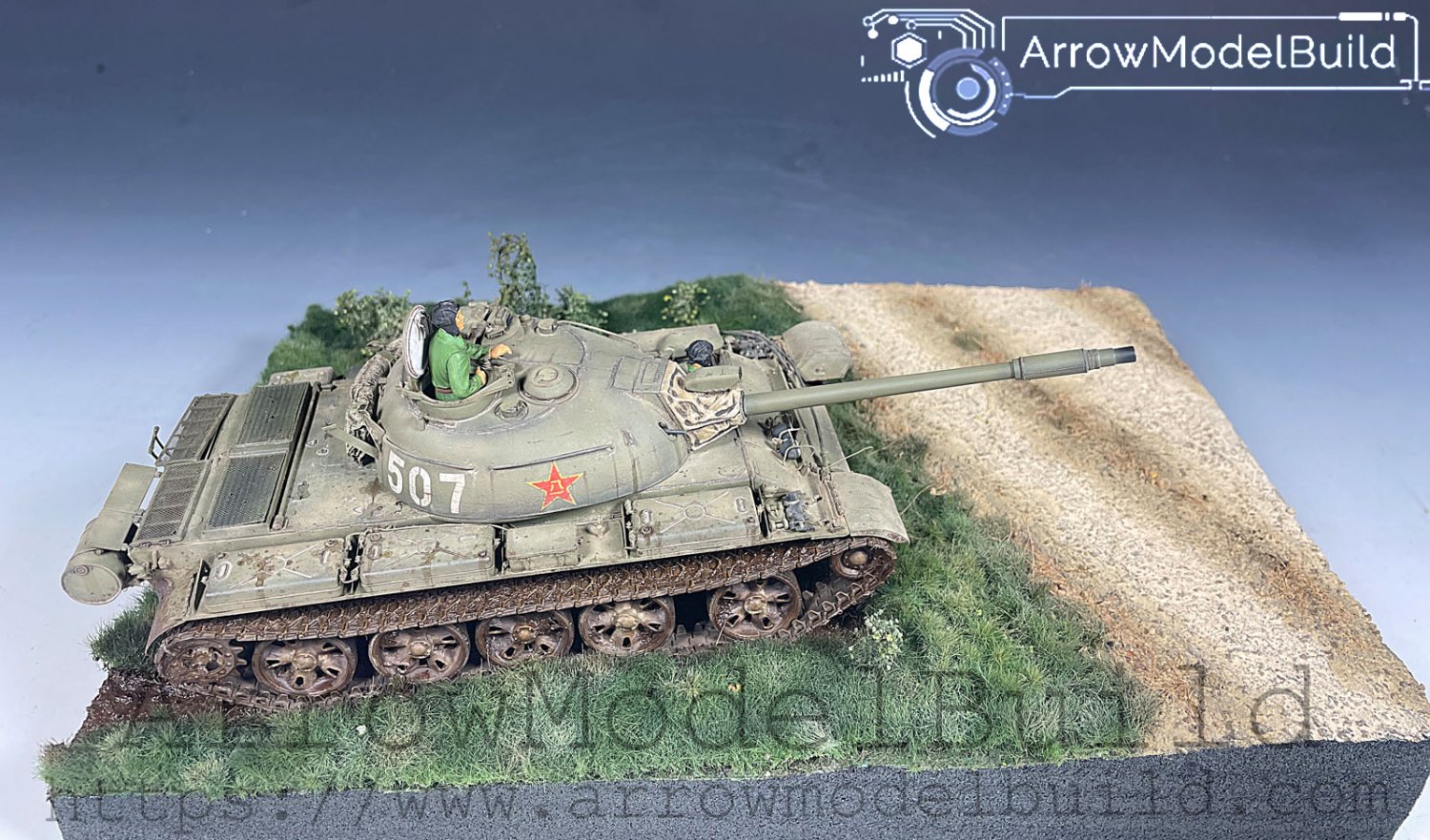 ArrowModelBuild Tank Scene Platform Built & Painted 1/35 Model Kit