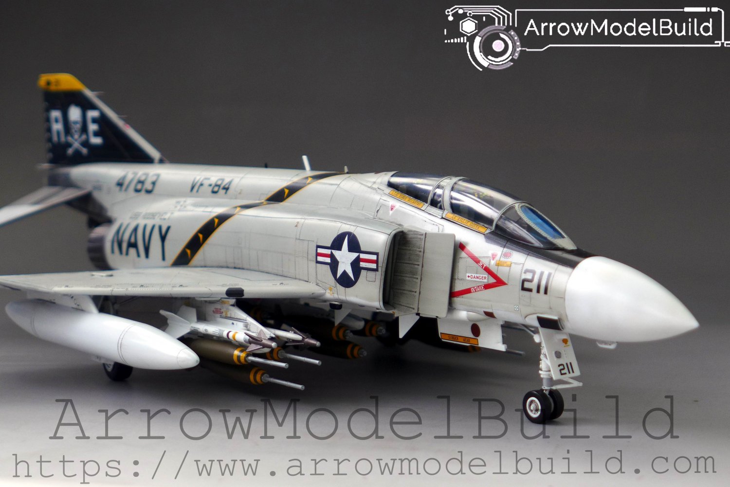 ArrowModelBuild F-4B/J Built & Painted 1/72 Model Kit