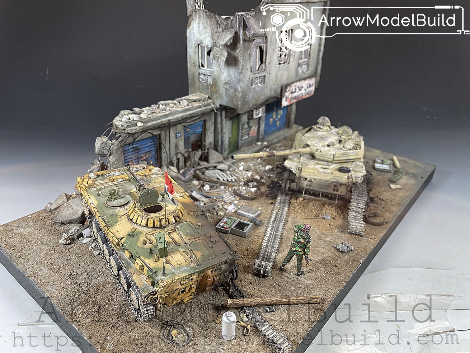 ArrowModelBuild T-72+BMP Scene Built & Painted 1/35 Model Kit