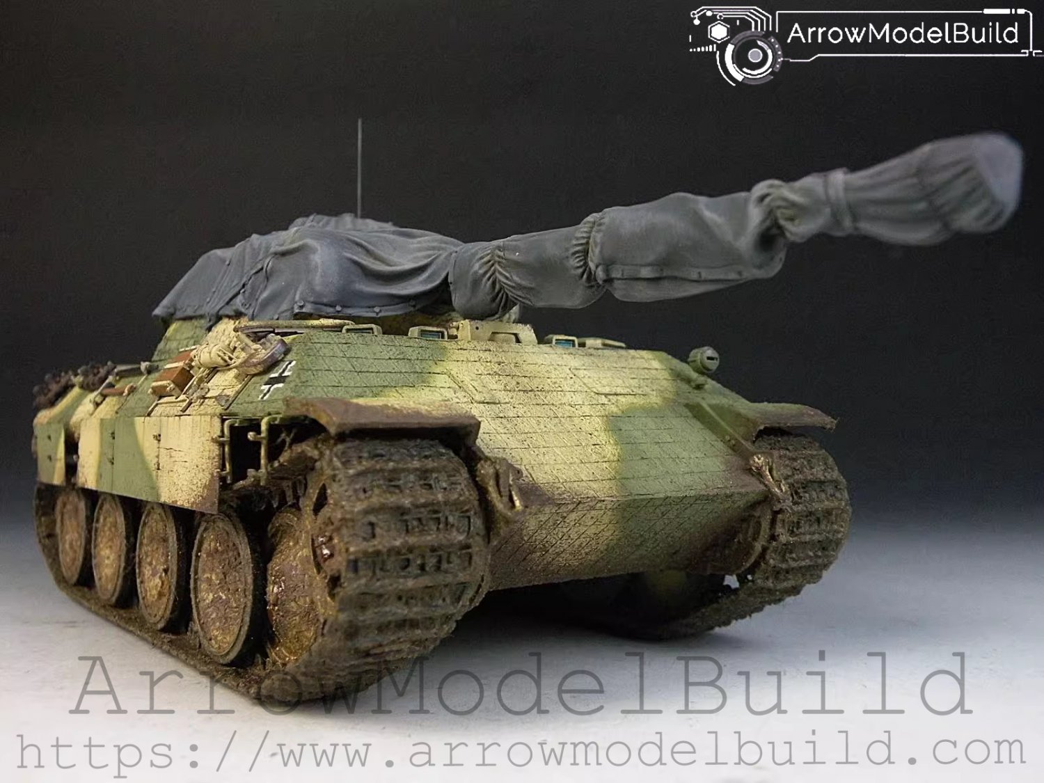 ArrowModelBuild Leopard D Tank Vehicle Built & Painted 1/35 Model Kit