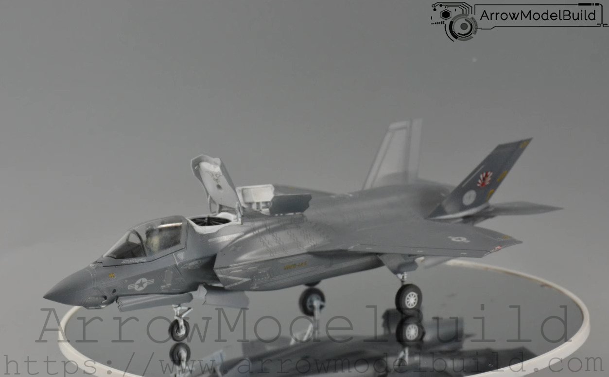 ArrowModelBuild F-35B Hasegawa Bat Squadron Built & Painted 1/72 Model Kit