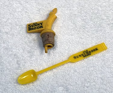Old Sunny Brook Brand Whiskey Plastic Swizzle Stir Stick Spoon & Bottle Pour