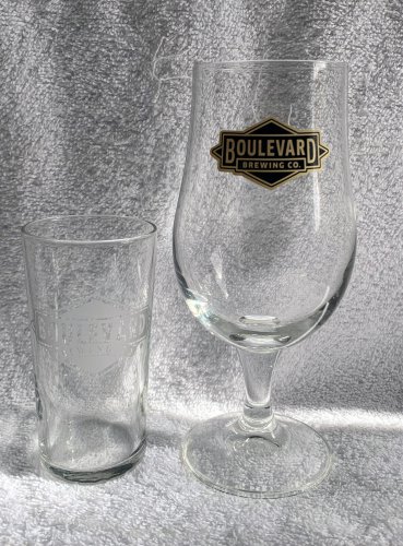 2 New Boulevard Brewing Beer Glasses 6 oz Taster 12 oz Stemmed
