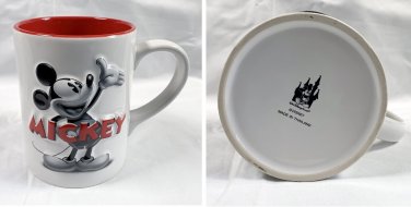 Walt Disney World Waving Mickey Mouse Ceramic Coffee Mug Raised Design 14 oz