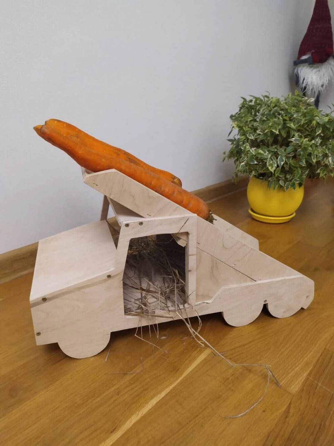 Rabbit Katyusha Rocket Launcher Feeder Hideaway House Manor Furniture
