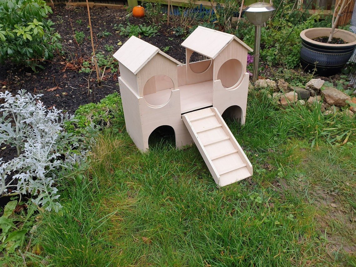 Castle guinea pigs two tiered hideaway manor furniture exercise toy