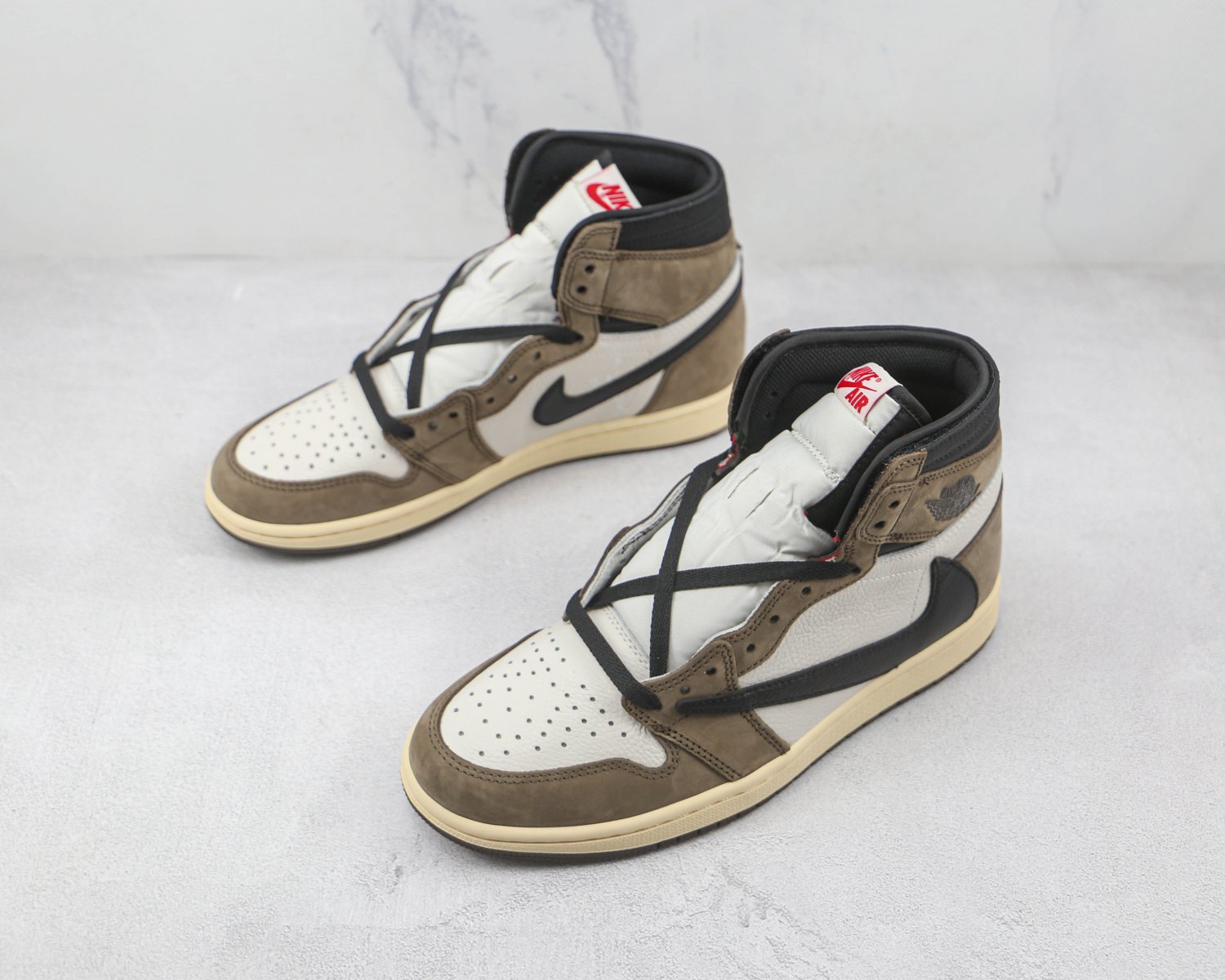 jordan 1 mid chicago black toe size 5