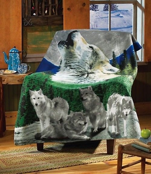 50"x 60" Fleece Throw Blanket HALLOWING WOLF Style Comfy Soft Blanket