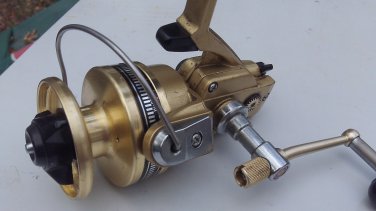 Daiwa GS-15 3 ball bearing spinning reel. Cleaned and lubed. Awesome vintage  spinning reel!